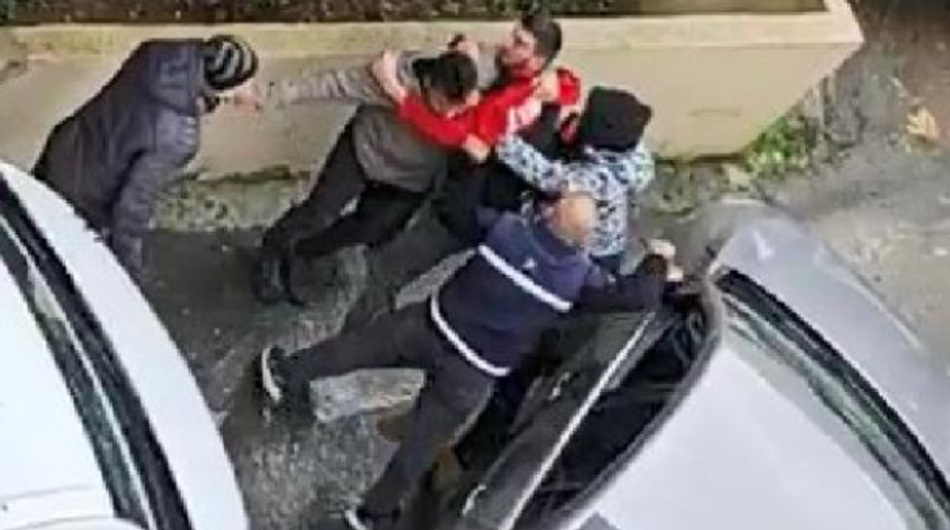 Sarıyer'de yol verme tartışması bıçaklı kavgaya döndü! 'Gidin buradan, bak bıçaklarım'