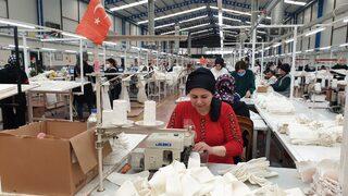 Devlet desteğiyle kurulan tekstil fabrikası 240 kişiye iş imkanı sağladı