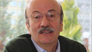 Saadet Partili Mehmet Bekaroğlu CHP’ye üye oldu