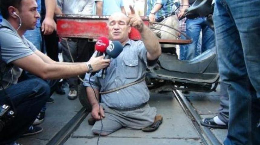 Taksim'de sıradışı eylem