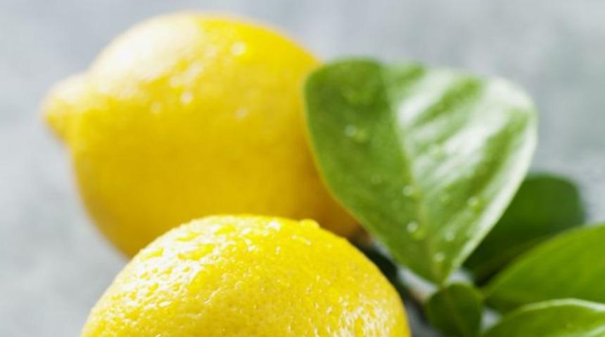 Mutfak lavabosundan gelen k&ouml;t&uuml; kokuyu bitirecek 5 mucize