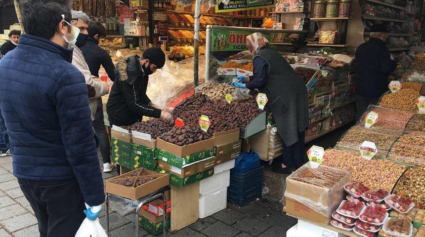 Çarşı-pazarda Ramazan hareketliliği başladı: Hurma fiyatları...