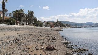 İzmir'de tedirgin eden görüntü! Görenler sahile koştu