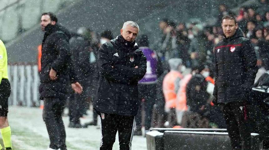 Önder Karaveli puan kayıplarını buna bağladı! ''Kendi olduğum 15 maçta...''