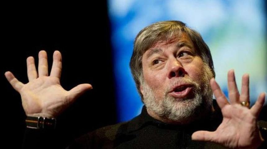 Apple&rsquo;ın kurucusundan şok &ouml;neri 