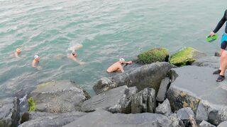 İstanbul Boğazı'nın serin sularına atlayan Sarayburnu Fatihleri: Bu sporu acemilerin yapmasını istemiyoruz