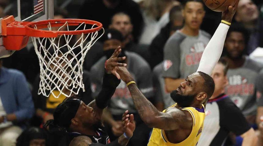 Kırılmadık rekor bırakmıyor! LeBron James, NBA tarihine geçti!