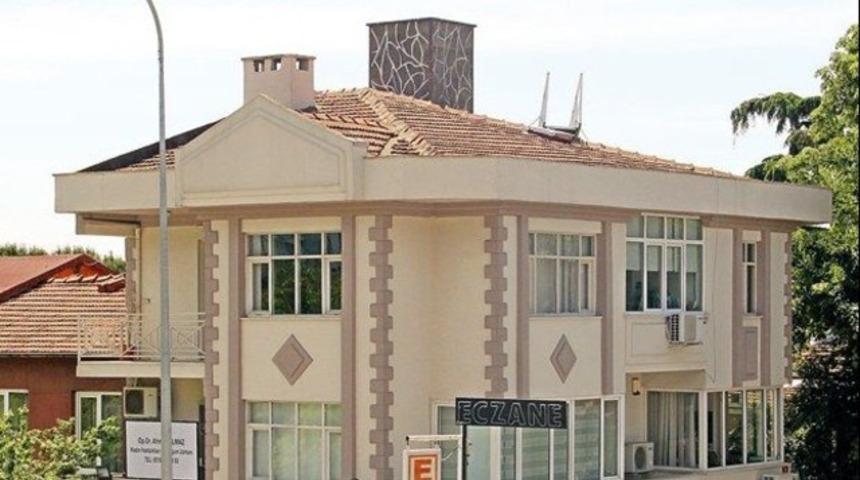 Baca g&ouml;r&uuml;n&uuml;ml&uuml; baza karşı anayasal savaş