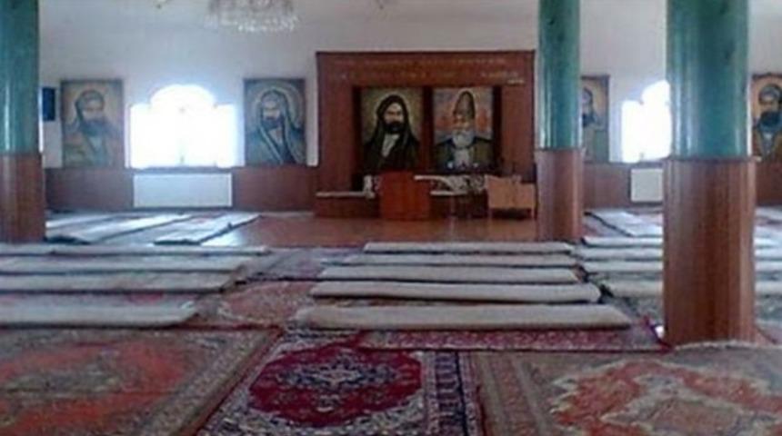 Cemevinde silahlı saldırı: 2 &ouml;l&uuml;