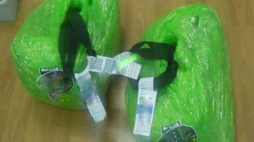 2 kilo kokaini prezervatif i&ccedil;erisinde yuttu