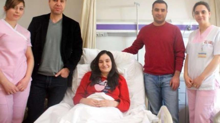 Karnından &ouml;yle bir şey &ccedil;ıktı ki