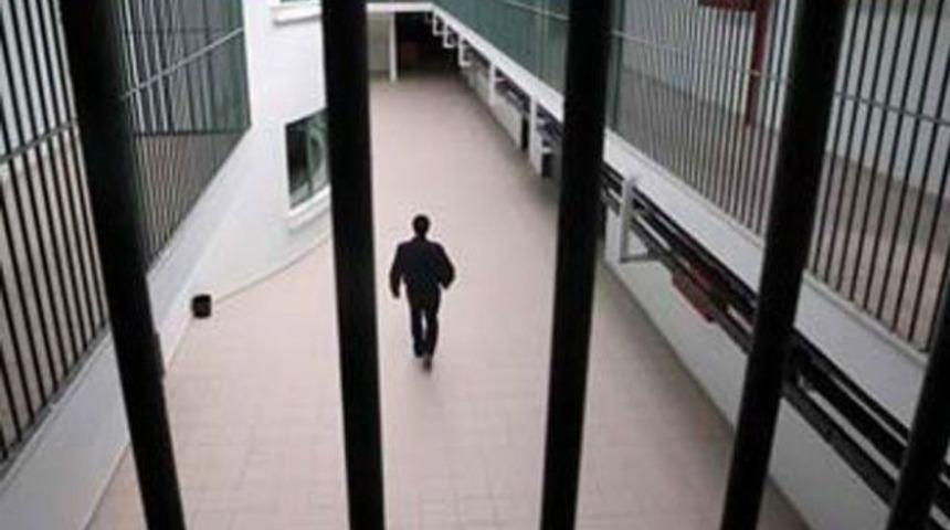 Cezaevleri gün geçtikçe kalabalıklaşıyor