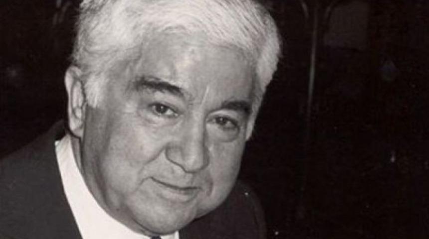 Aziz Nesin kimdir?