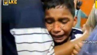 Gözyaşlarını tutamadı