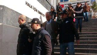 Hamalın sırtından milyonlar dolandırdılar