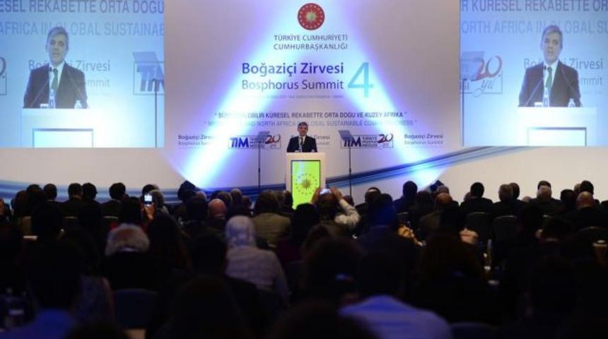 Cumhurbaşkanı Gül'e prompter sürprizi
