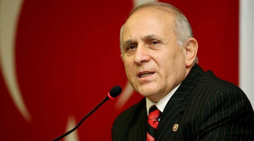 Burhan Kuzu'dan 'Bedelli' tweeti