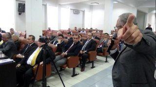 İnönü büstüne AK Parti engeli