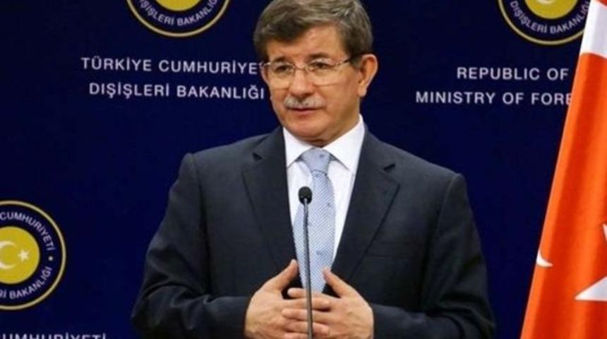 Davutoğlu: "B&uuml;y&uuml;k bir kriz kapımızda"