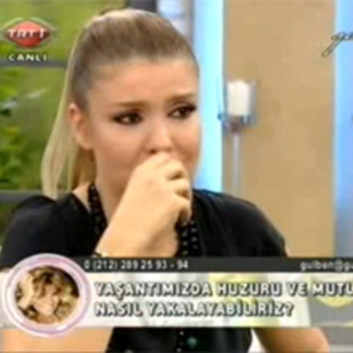 G&ouml;zyaşlarını Tutamadı