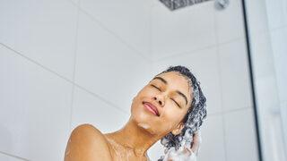 Öncelik sırasında saçları her zaman bir numara olanlar için Mor Şampuan kullanıcı yorumları ve faydaları