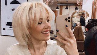 Deniz sezonunu erken açtı! Burcu Binici bikinisi ile plajda tozu dumana kattı! 