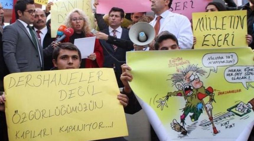 Sosyal medya 'dershaneyi' tartıştı