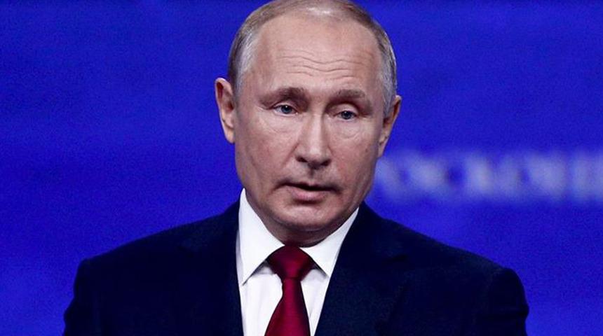 Putin'e bir şok daha! Unvanı elinden alındı