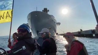 Rus milyarder Abramoviç’in ultra lüks yatı Bodrum'da! Ukraynalılardan protesto gösterisi