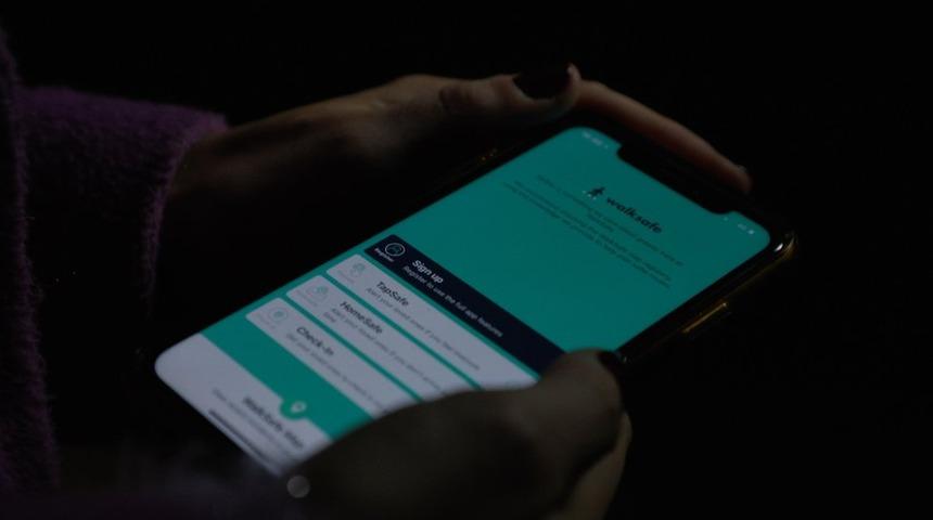 Teknoloji sokaklarda kadınları korumaya nasıl yardımcı olur?