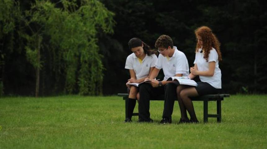 K&uuml;&ccedil;&uuml;k Prens Lisesi&rsquo;nde kayıtlar başladı
