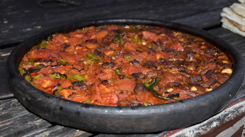 Türlü taklidi yapan Maraş tava tarifi! Maraş tava malzemeleri nelerdir? Maraş tava nasıl yapılır?