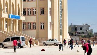 Beden eğitimi dersinde mermi isabet etti