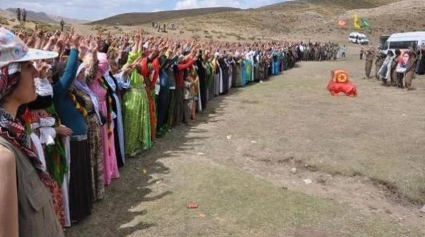 PKK'lının cenazesine katılan başkana hapis