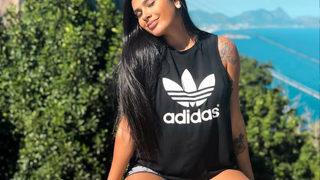 Ünlü şarkıcı Viviane de Queiroz Pereira erkek arkadaşının yanında gaz çıkarmaya utanınca hastanelik oldu 