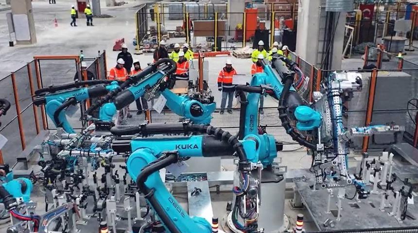 TOGG'dan film sahnesi gibi paylaşım! Robotlar provalara başladı...