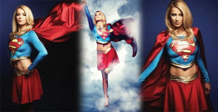 Burcu  Supergirl Oldu!