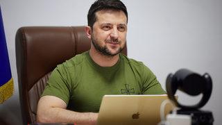 Zelenskiy açık açık marka verdi: Rusya savaşının sponsoru olmayı bırakın