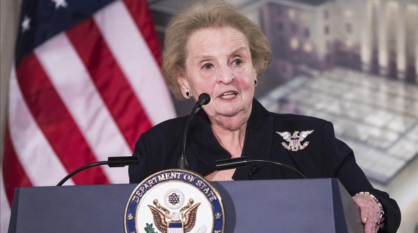 ABD'nin ilk kadın Dışişleri Bakanı Madeleine Albright hayatını kaybetti