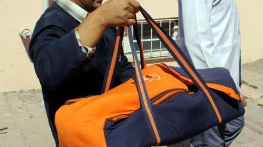 67 g&uuml;nl&uuml;k bebek otob&uuml;ste &ouml;ld&uuml;