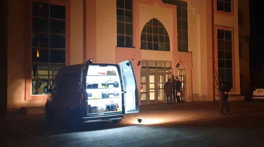 Ankara'da hareketli dakikalar! Adliye binasına ateş açtı