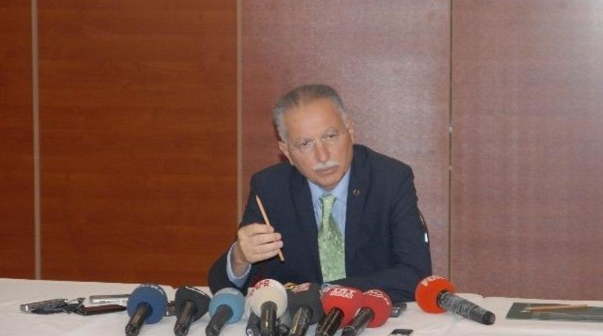 İhsanoğlu protestolara cevap verdi