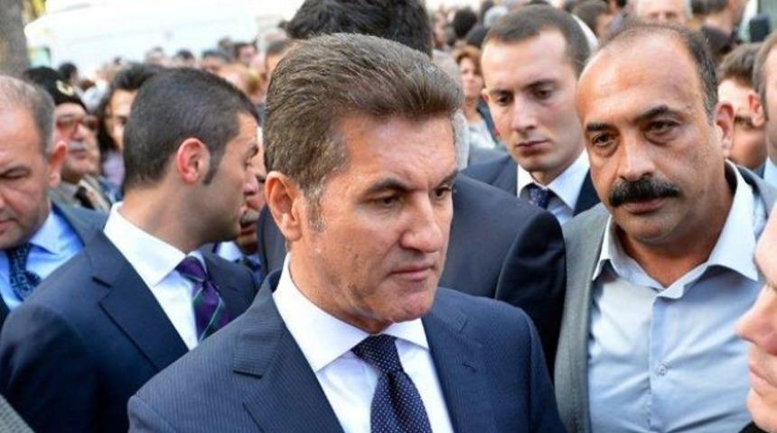 Mustafa Sarıg&uuml;l: '&Ouml;l&uuml;y&uuml; diriyi bıraktınız g&ouml;z&uuml; dershanelere diktiniz'