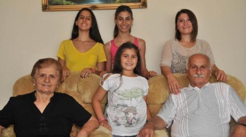 İhsanoğlu'ndan minik bağışçıya telefonla teşekkür