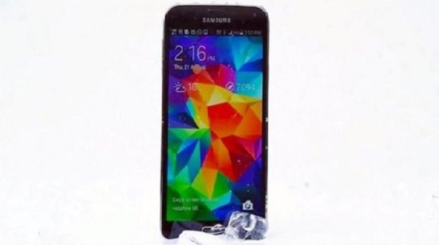 Galaxy S5 ALS hastalarına destek verdi