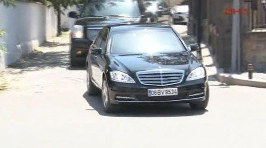 Yasak başladı, Erdoğan sivil plakalı ara&ccedil;la gitti