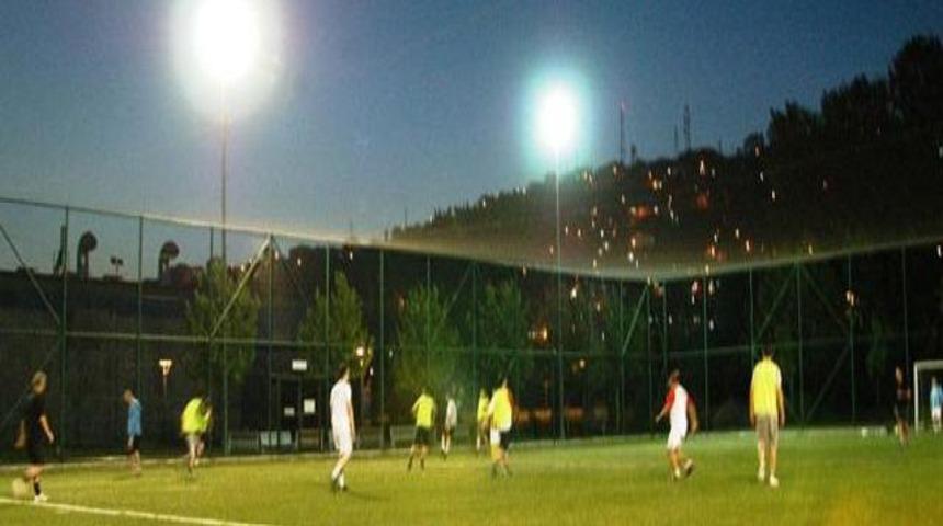 Halı sahalarda sakatlığa dikkat!