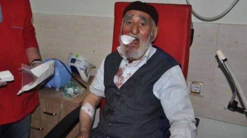 İmam 77 yaşındaki adamı tekme tokat dövdü