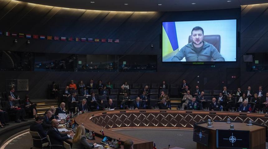 Zelenskiy'den NATO zirvesinde büyük iddia! "Bu sabah vurdular"