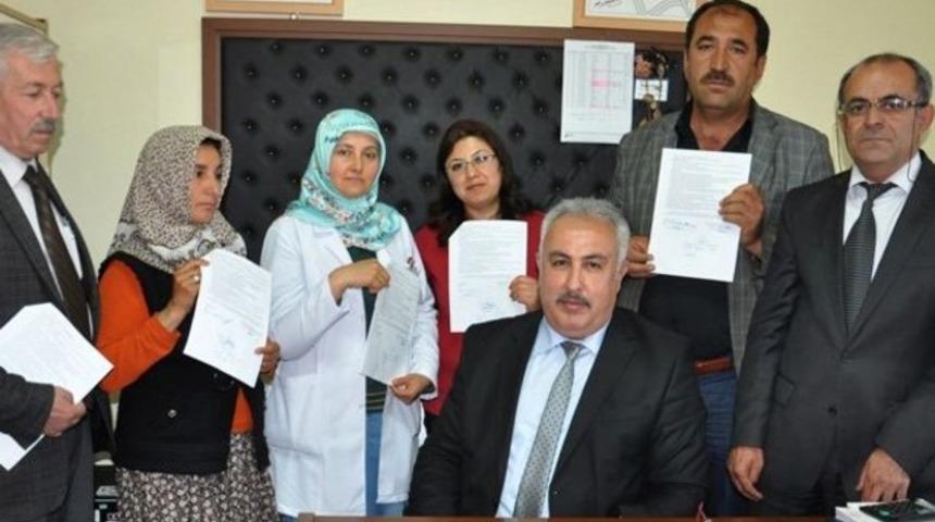 Velilere 'namus ve şeref' sözleşmesi